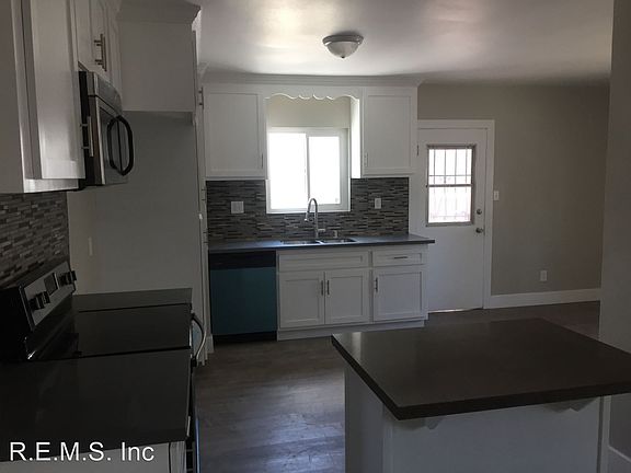 5th image of 1922 E Jackson St #4779437