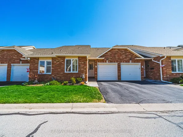 222 Fellowes Cres #25, Hamilton, ON L8B 0R1
