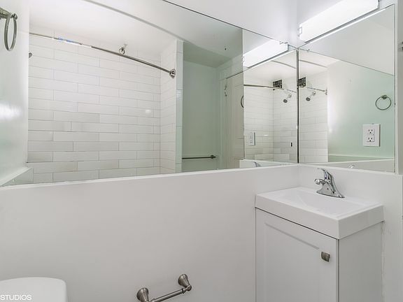 2nd image of 14 Westland Ave APT 3