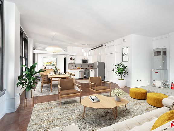 2nd image of 215 W 7th St APT 802