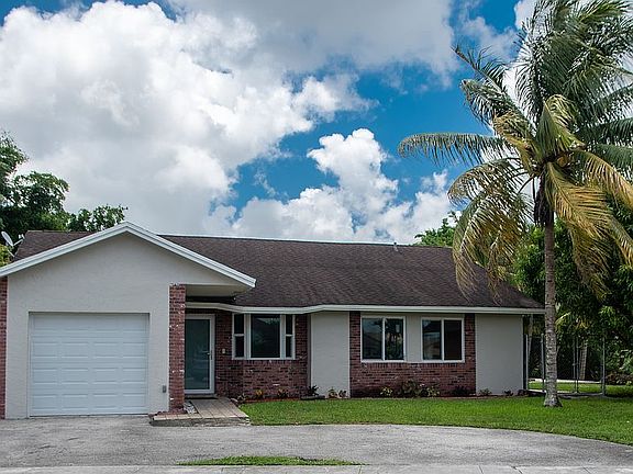 5th image of 4958 NW 91st Ter