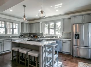 1702A Porter Rd, Nashville, TN 37206