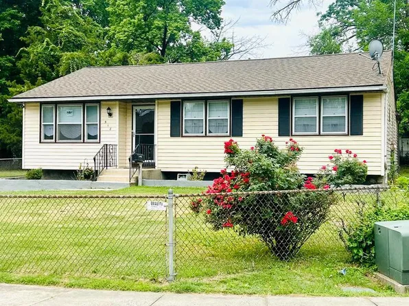518 Carver Ct, Lawnside, NJ 08045