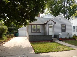 437 S Madison St, Macomb, IL 61455