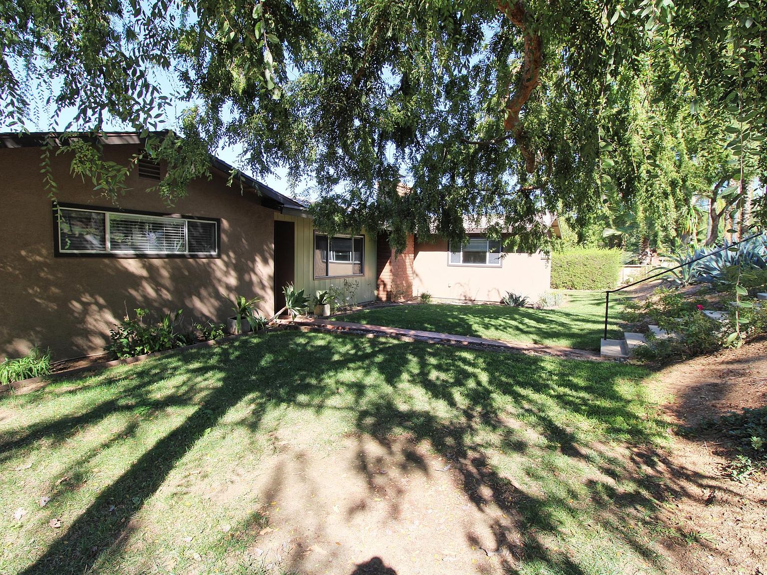 1212 W Crescent Ave, Redlands, CA 92373 Zillow