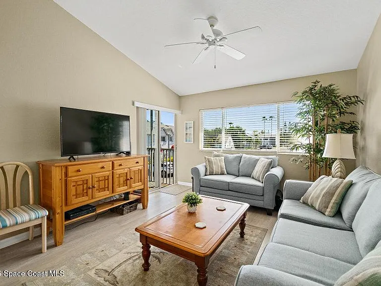 347 Ocean Park Ln — Photo 12