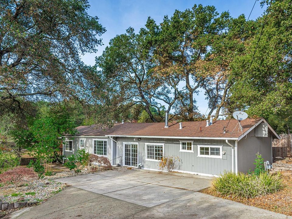 1st image of 1135 1st Avenue