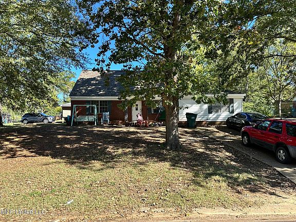 2nd image of 8694 Bunker Hill Dr