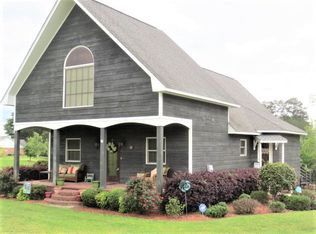 22 Meadow Lake Dr, Ellisville, MS 39437