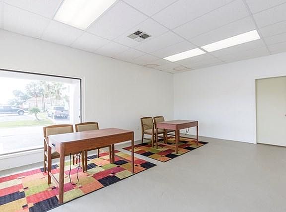 5th image of 6001 Padre Blvd