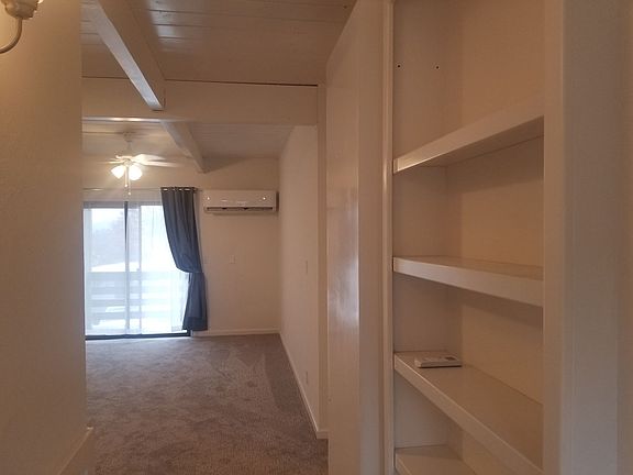 4th image of 342 E Saint Charles St APT 17