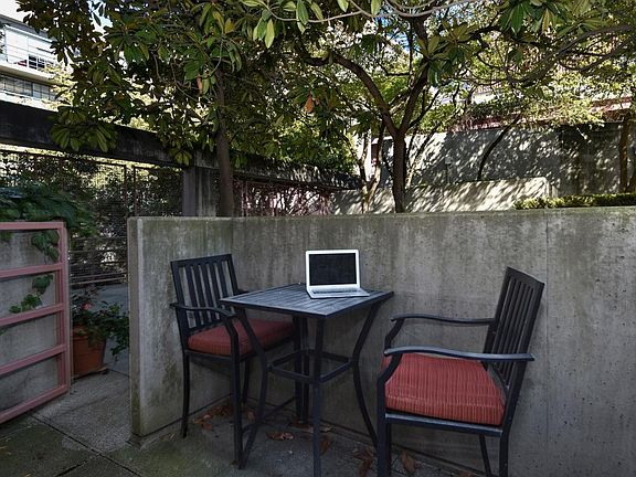 5th image of 1425 Western Ave APT 112
