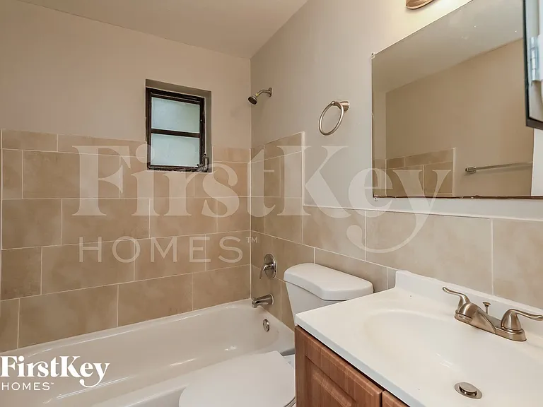 5826 N Farragut Dr — Photo 14