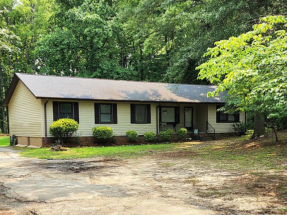 3rd image of 110 Laguna Ln