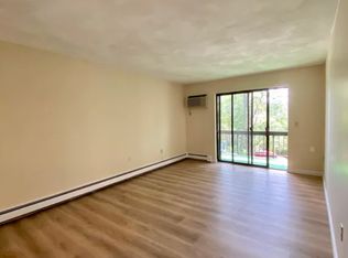 54 Farwell St, Newtonville, MA 02460