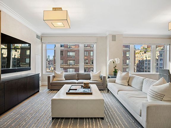 3rd image of 200 E 79th St APT 14B