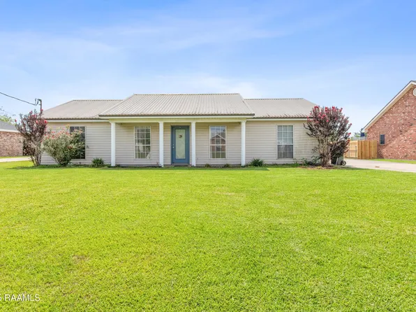 1413 Montagne St, New Iberia, LA 70560