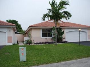 5920 Leeds Ln, Fort Lauderdale, FL 33331