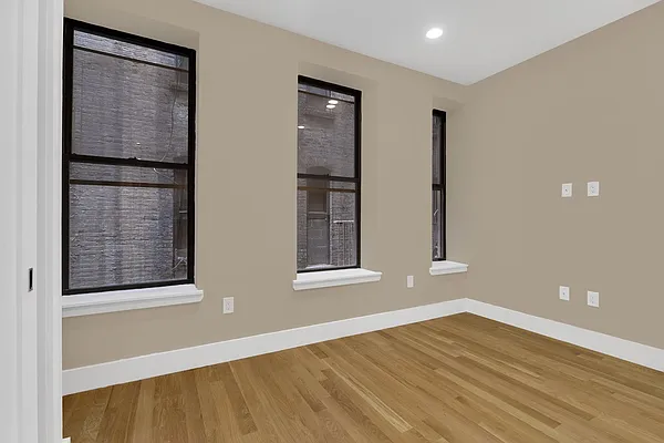 Rented by Cooper & Cooper Real Estate | media 14