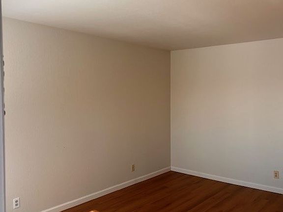 4th image of 3218 Impala Dr #9