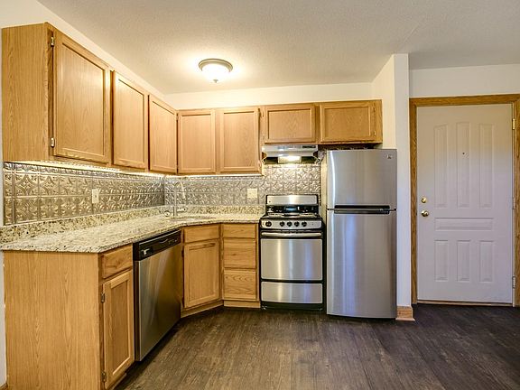 2nd image of 614 Portland Ave APT 99