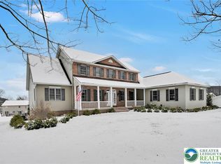 4 Jackson Rd, Pottsville, PA 17901