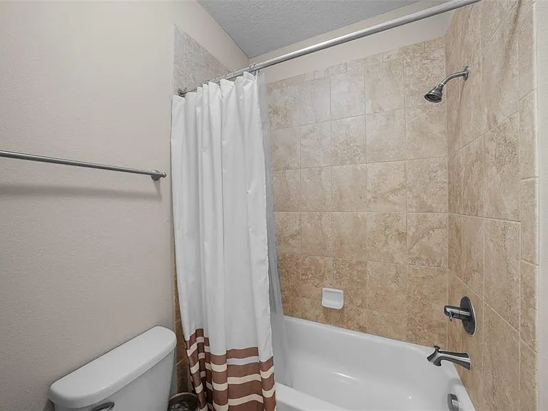 214 S Habana Ave #1 — Photo 37