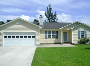 111 Stoney Creek Dr, Jacksonville, NC 28540