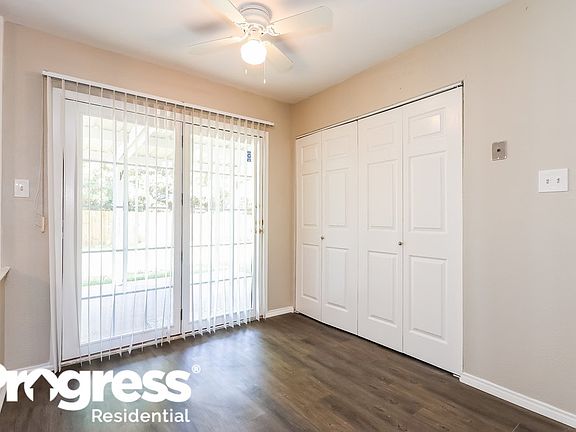 5th image of 3720 Bridalwreath Dr