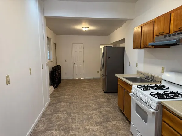 276 2nd Ave #1, Albany, NY 12209