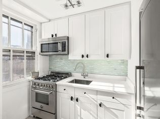 240 E 35th St APT 9B, Manhattan, NY 10016