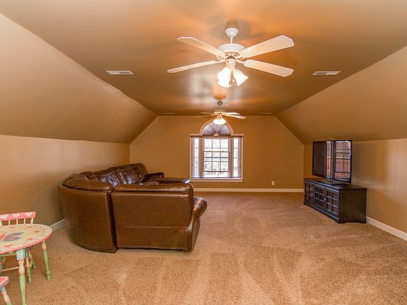 5th image of 258 Noah Dr