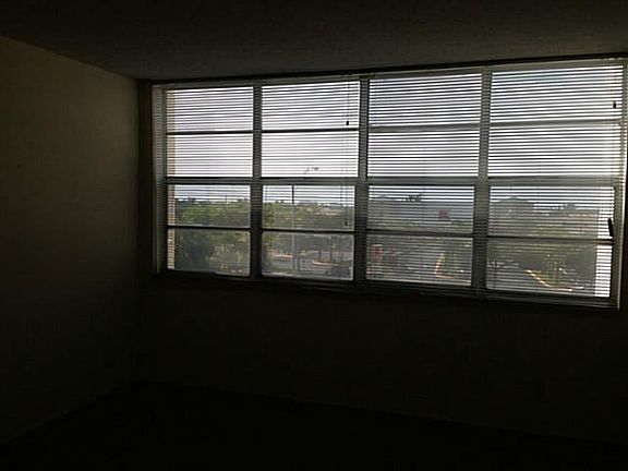 5th image of 16710 NE 9 Av 408 #408