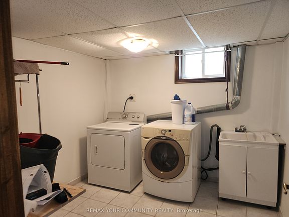 5th image of 52 Flushing Ave #Basement