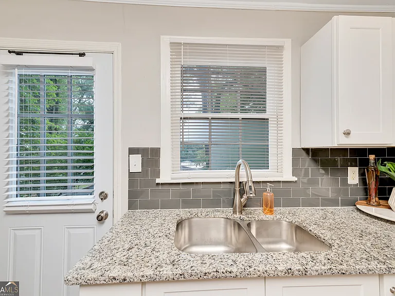 192 Woods Dr NE — Photo 22