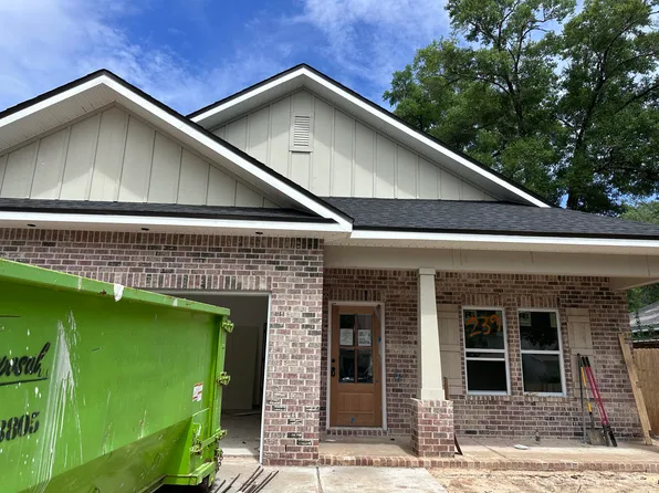 239 White St, Niceville, FL 32578