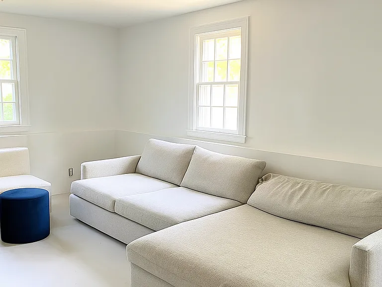 Bonus/TV Room