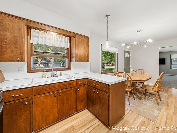 2nd image of 269 Cambridge Ave