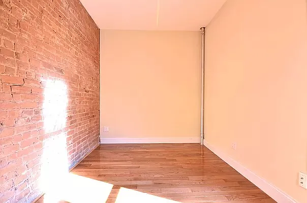 Rented by Executive Towers  | media 1