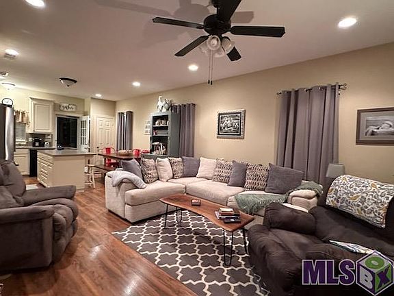 5th image of 3490 Cypress Park
