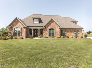 4057 Coosa Dr, Bonaire, GA 31005