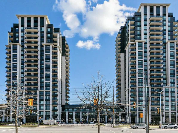 204 Burnhamthorpe Rd E, Mississauga, ON
