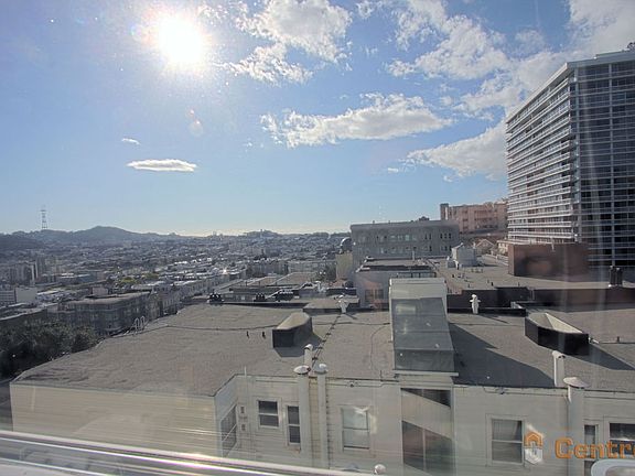 2nd image of 2135 Sacramento St #46