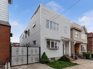 5862 Fresh Pond Rd, Maspeth, NY 11378