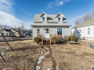 1201 N Dakota Ave, Sioux Falls, SD 57104