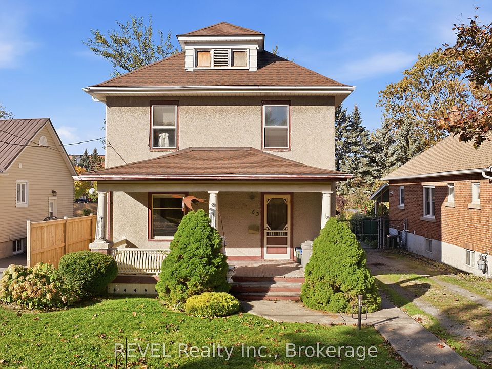 1st image of 63 Carleton St S