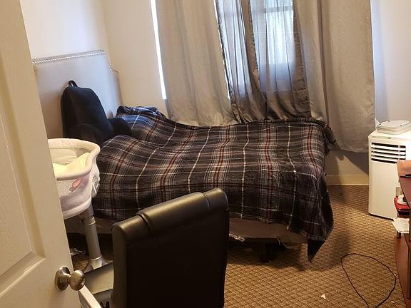 3rd image of 24 Howard St