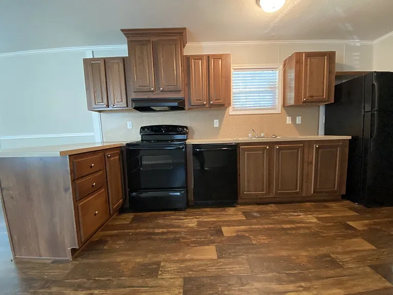 2081 Chaffee Rd S — Photo 18