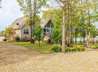 2120 N Shore Dr, Bonham, TX 75418
