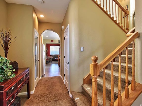 4th image of 2539 Roaring Creek St
